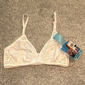 NWT Vintage Maidenform/Lovely Lace No Wire Stretch Bra